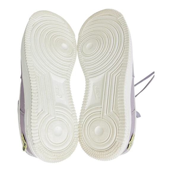 Nike women’s Air Force 1 ‘07 SE Air Sprung size 8 
Low Top Sneakers Lilac - Picture 6 of 14